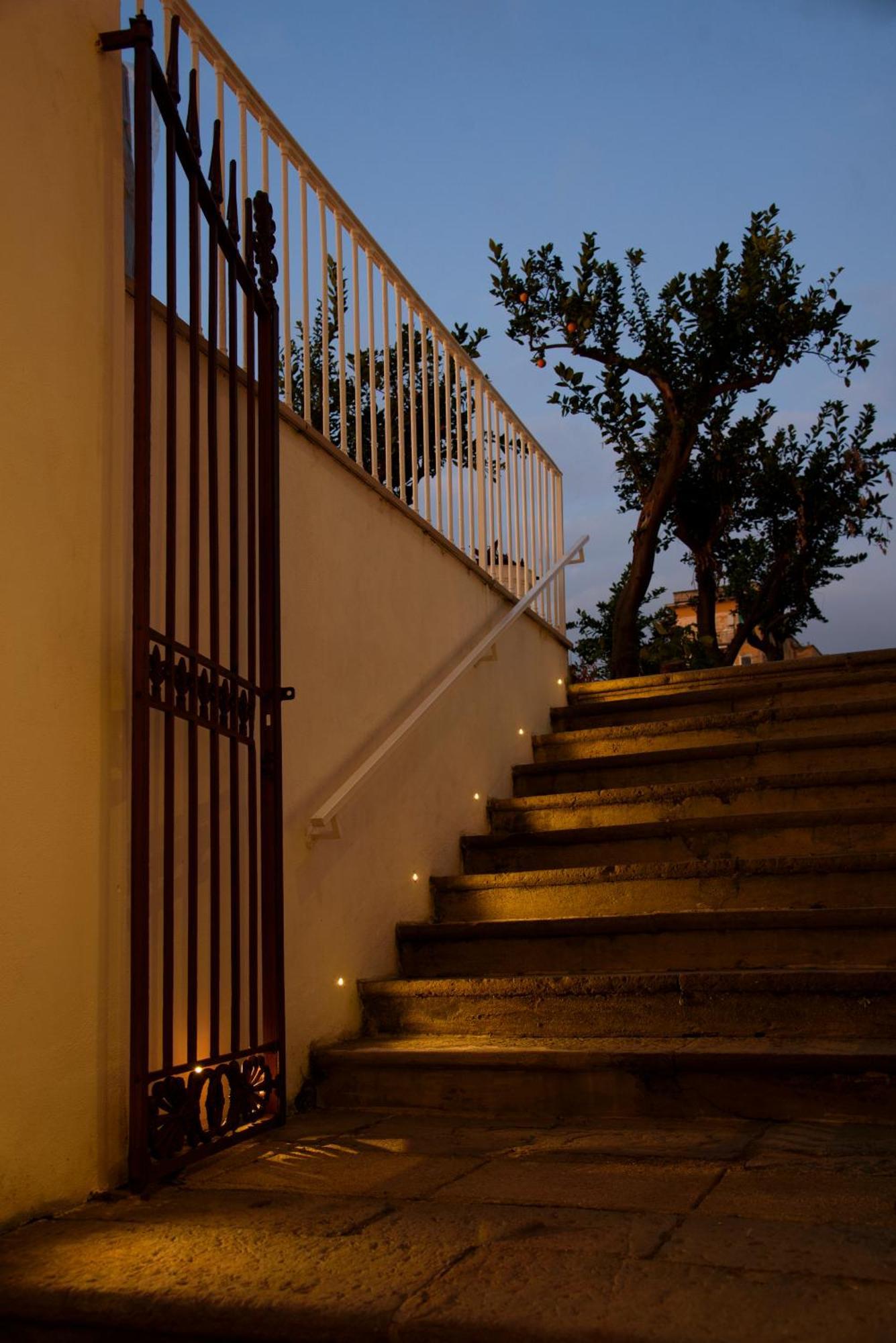 Vesuvius Palace Aparthotel Ercolano Exterior photo